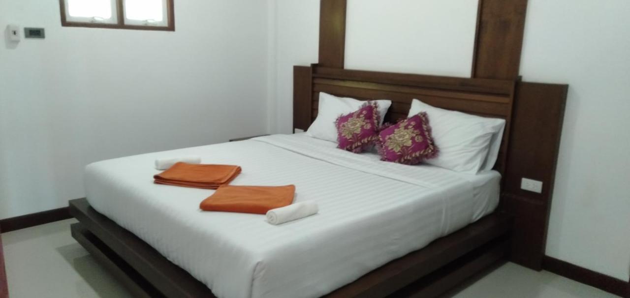 Tara House Hotel Koh Lanta Ngoại thất bức ảnh