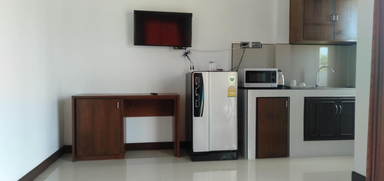 Tara House Hotel Koh Lanta Ngoại thất bức ảnh