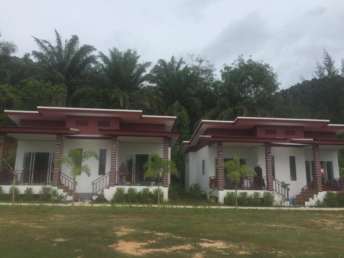 Tara House Hotel Koh Lanta Ngoại thất bức ảnh