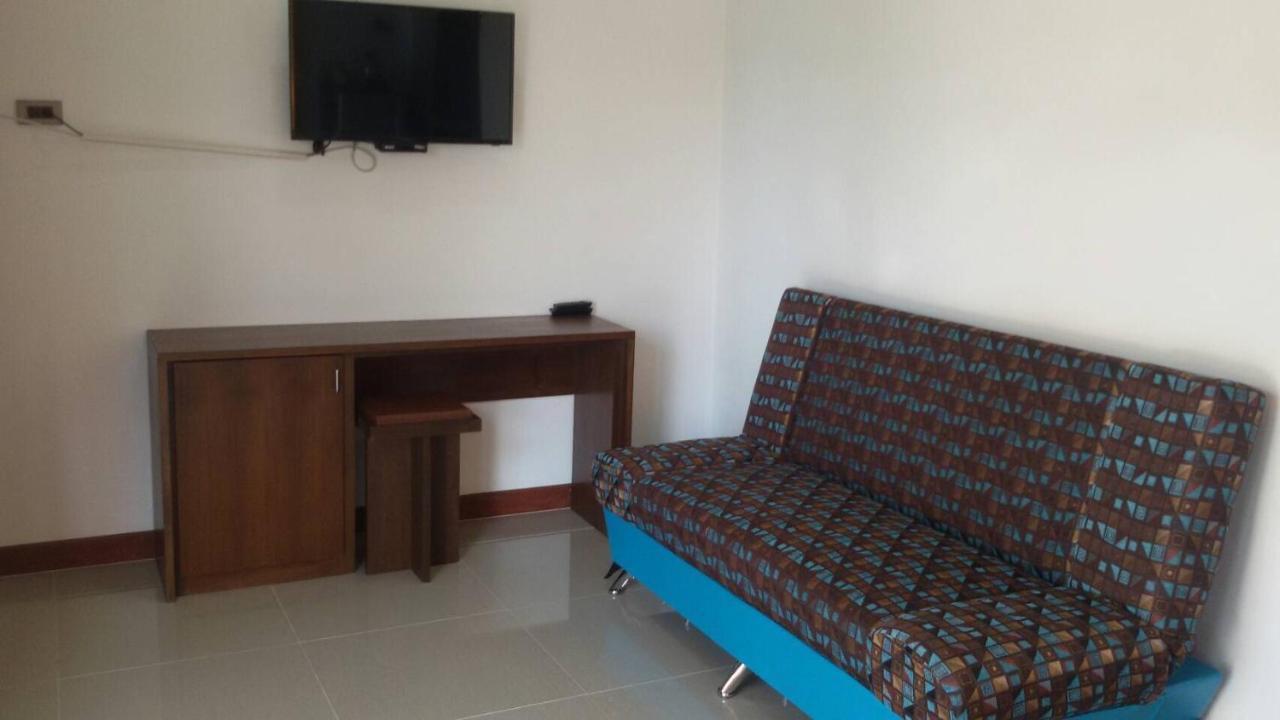 Tara House Hotel Koh Lanta Ngoại thất bức ảnh